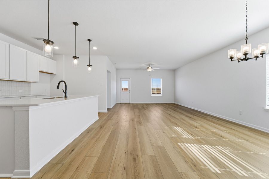 Spacious, unfurnished interior of a new home in Pebblebrook, Sherman (Image 24).