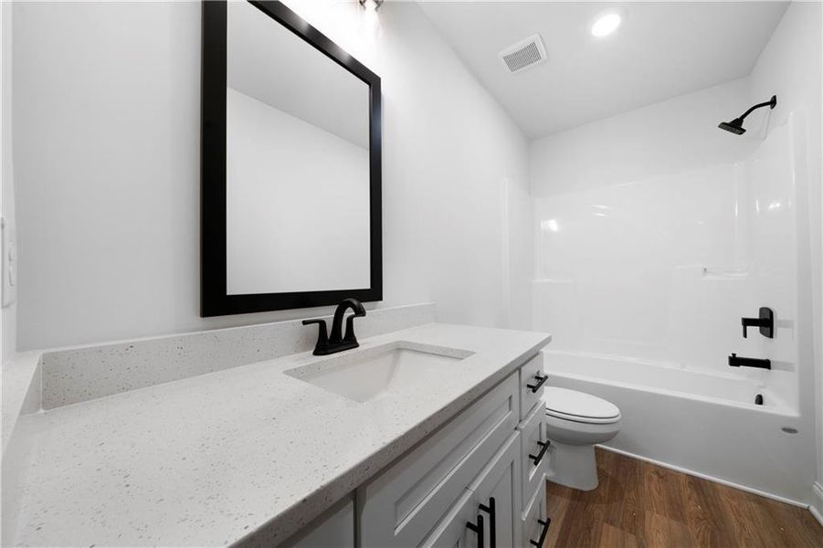 Furnished interior view inside a new home in , Dallas (Image 7).