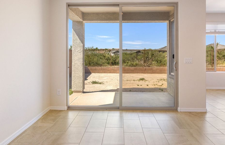 Spacious, unfurnished interior of a new home in Vistoso Canyon Estates, Oro Valley (Image 24).
