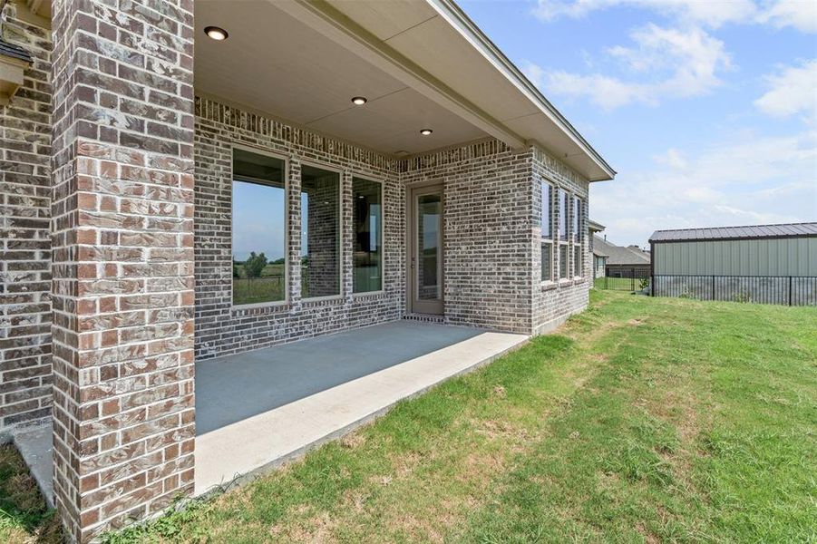 Image 34 of a home in .