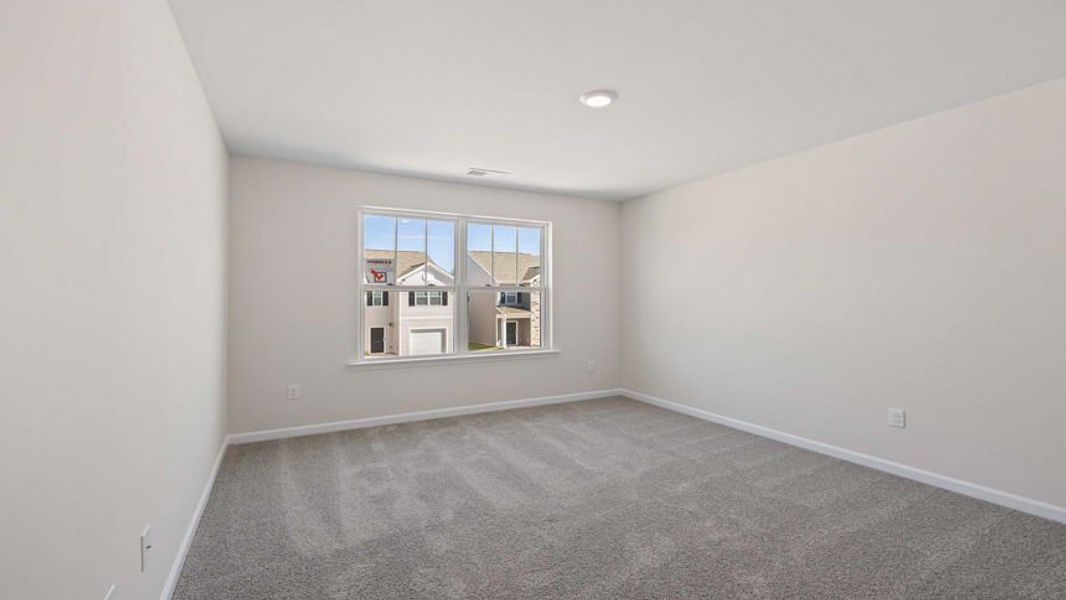 Spacious, unfurnished interior of a new home in Covington Village, Greer (Image 32).