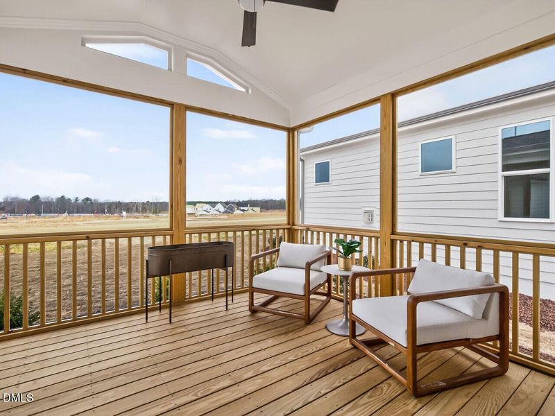 034-1280x960-screened-porch