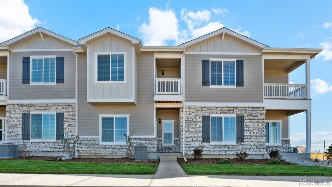 Image 23 of a home in Cottonwood Greens.
