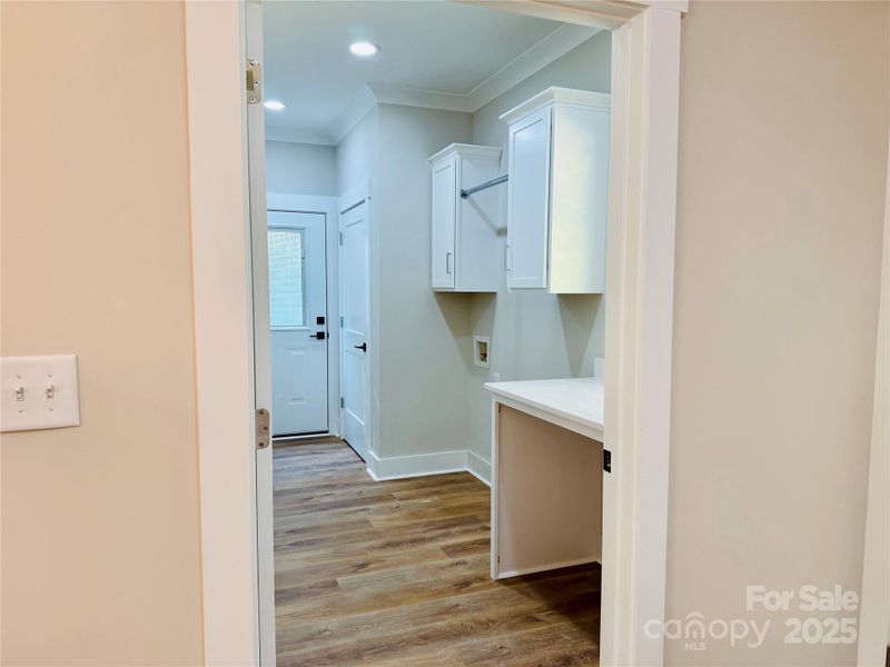 Spacious, unfurnished interior of a new home in , Catawba (Image 8).