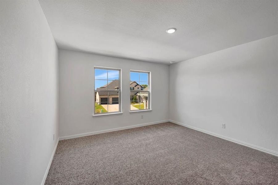 Spacious, unfurnished interior of a new home in Lilyana, Celina (Image 40).