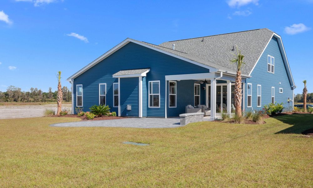 Representative exterior details of a home built from the The Shorebreak by Chesapeake Homes in The Willows, Loris (Image 4).