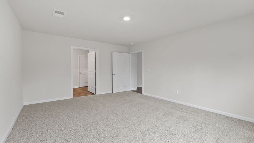 Spacious, unfurnished interior of a new home in Cedar Gap, Fountain Inn (Image 31). Spacious, unfurnished interior of a new home in Cedar Gap, Fountain Inn (Image 31).