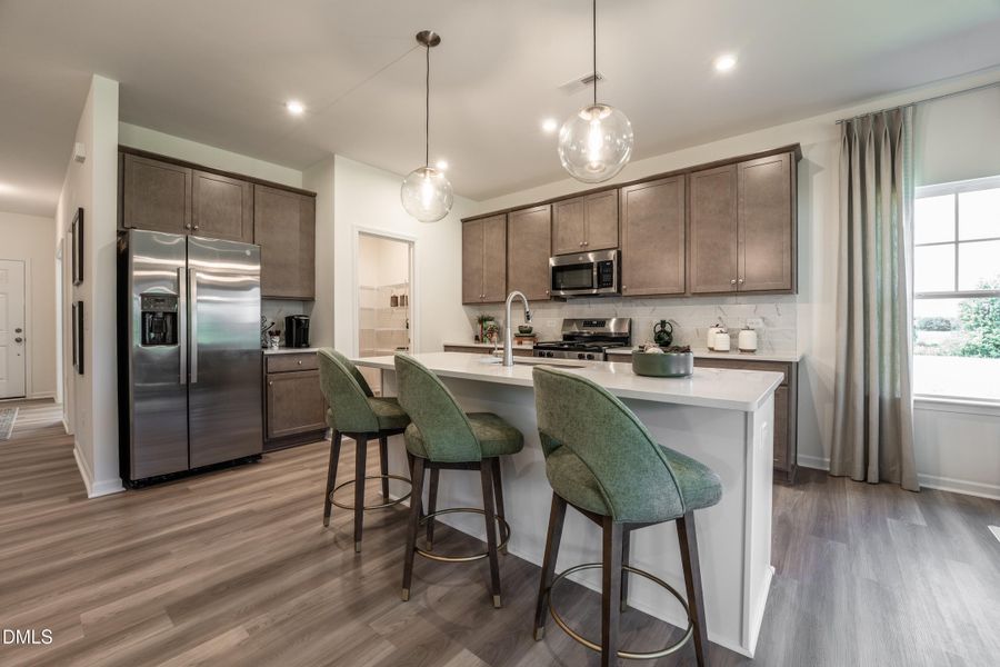 7 HHHunt Homes Maxwell - Kitchen