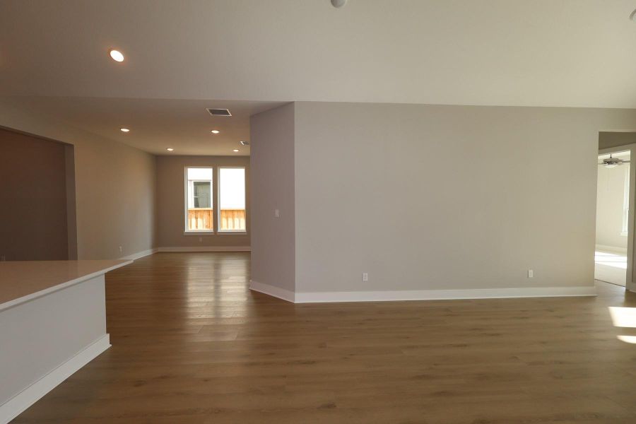 Spacious, unfurnished interior of a new home in Dunham Pointe, Cypress (Image 18).