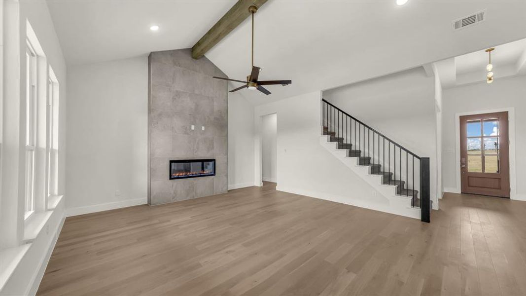 Spacious, unfurnished interior of a new home in Woodland Lakes Estates, Weatherford (Image 25).