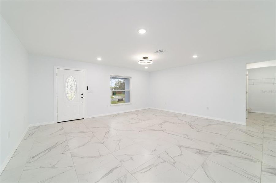 Spacious, unfurnished interior of a new home in , Dunnellon (Image 17). Spacious, unfurnished interior of a new home in , Dunnellon (Image 17).