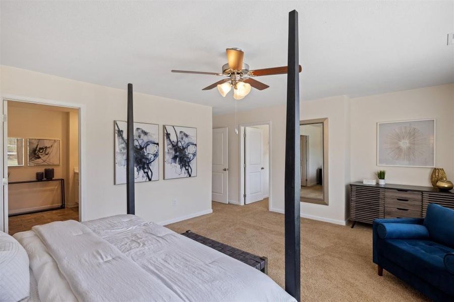 Furnished interior view inside a new home in Sheffield Highlands, Dallas (Image 10). Furnished interior view inside a new home in Sheffield Highlands, Dallas (Image 10).