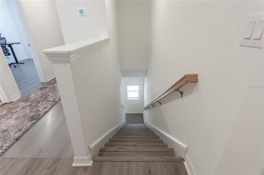 Spacious, unfurnished interior of a new home in , Sarasota (Image 25).