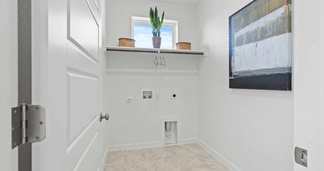 Furnished interior view inside a new home in Trace, San Marcos (Image 12).