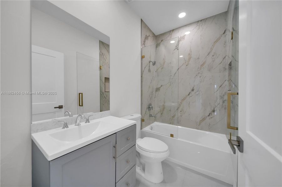 Furnished interior view inside a new home in , Lehigh Acres (Image 6). Furnished interior view inside a new home in , Lehigh Acres (Image 6).