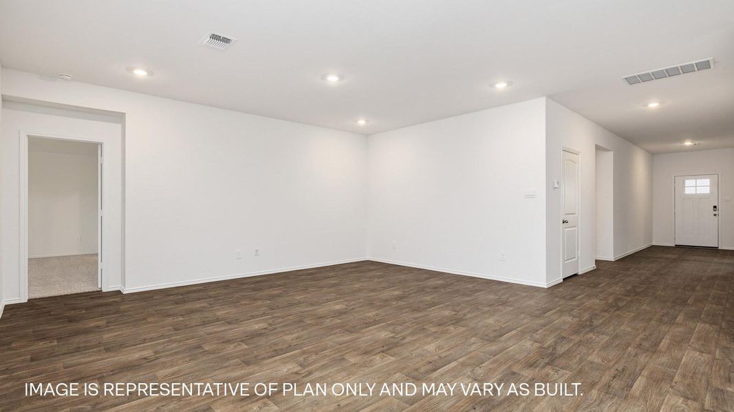 Spacious, unfurnished interior of a new home in Prairie Lakes, Buda (Image 19).