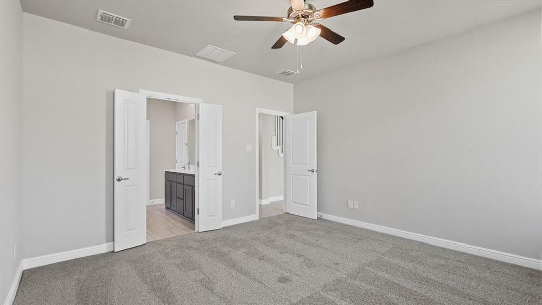Spacious, unfurnished interior of a new home in Treeline, Justin (Image 29).