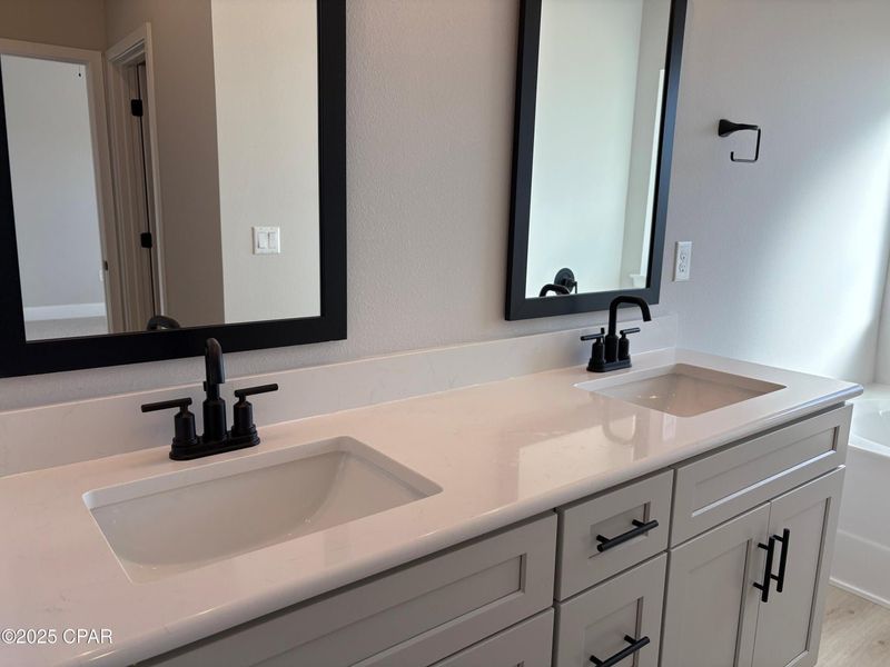 Close-up of interior finishes inside a home in Parkbrook, Panama City (Image 4).