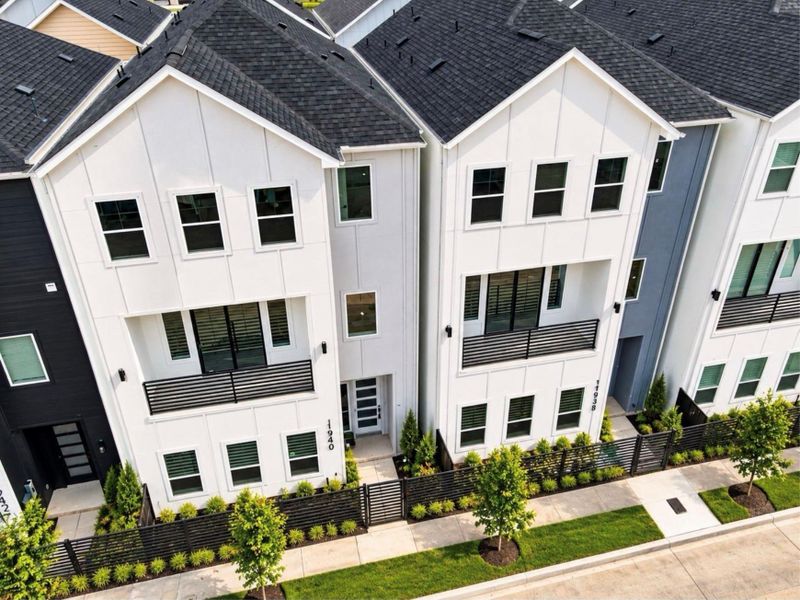 Front exterior of a new home in , Houston, TX, highlighting curb appeal (Image 1). Front exterior of a new home in , Houston, TX, highlighting curb appeal (Image 1).