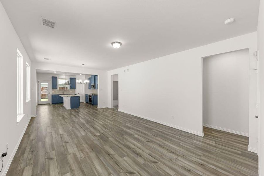 11. 1405 Grove Pond - Family (2) 11. 1405 Grove Pond - Family (2)