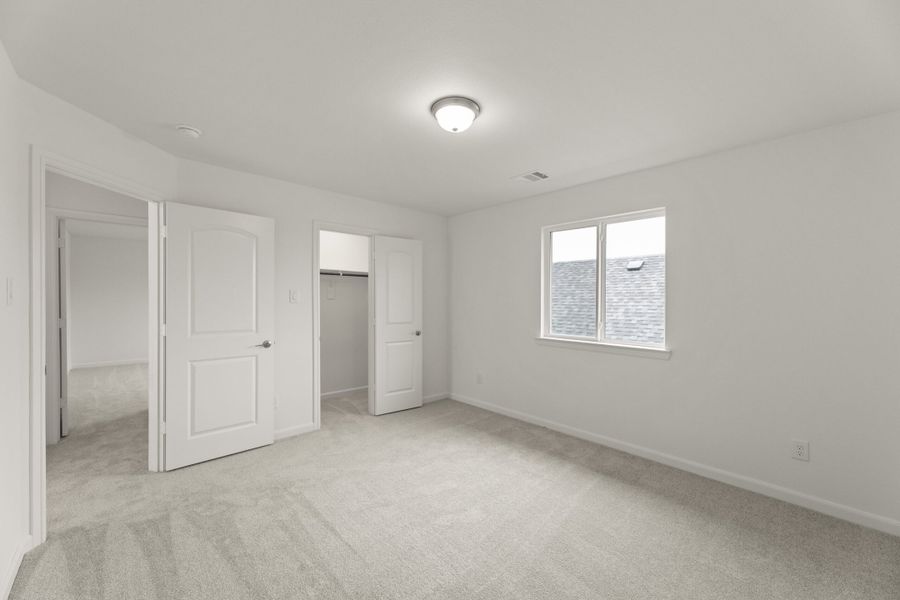 Spacious, unfurnished interior of a new home in Keeneland, Aubrey (Image 36). Spacious, unfurnished interior of a new home in Keeneland, Aubrey (Image 36).