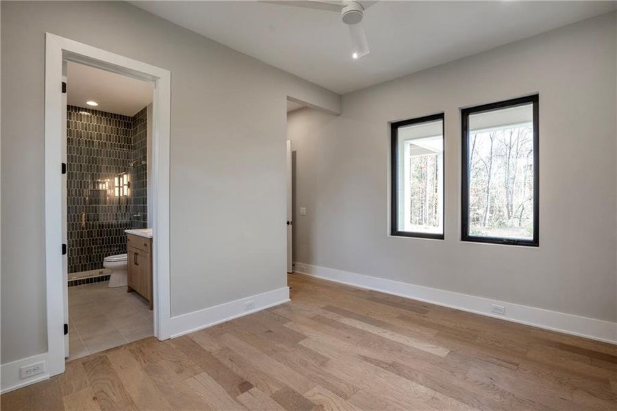 Spacious, unfurnished interior of a new home in Aster, Roswell (Image 43).