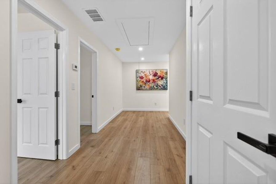 Spacious, unfurnished interior of a new home in , Atlanta (Image 27). Spacious, unfurnished interior of a new home in , Atlanta (Image 27).