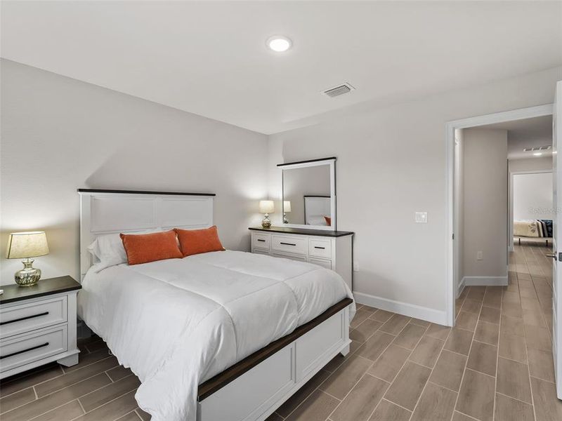 Furnished interior view inside a new home in Port Charlotte, Port Charlotte (Image 19).