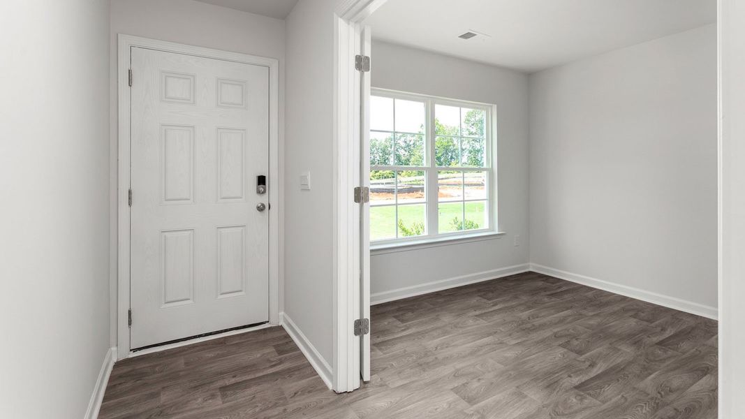 Spacious, unfurnished interior of a new home in Aspen Place, Thomasville (Image 9).