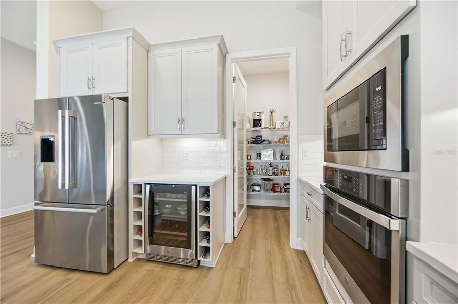 Furnished interior view inside a new home in , Lakewood Ranch (Image 53). Furnished interior view inside a new home in , Lakewood Ranch (Image 53).