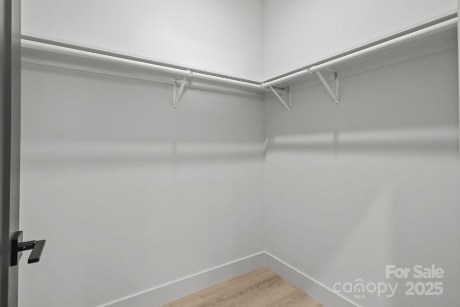 Image 44 of a home in .