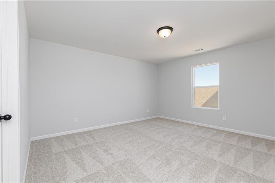Spacious, unfurnished interior of a new home in Riverside Ridge, Lawrenceville (Image 18).