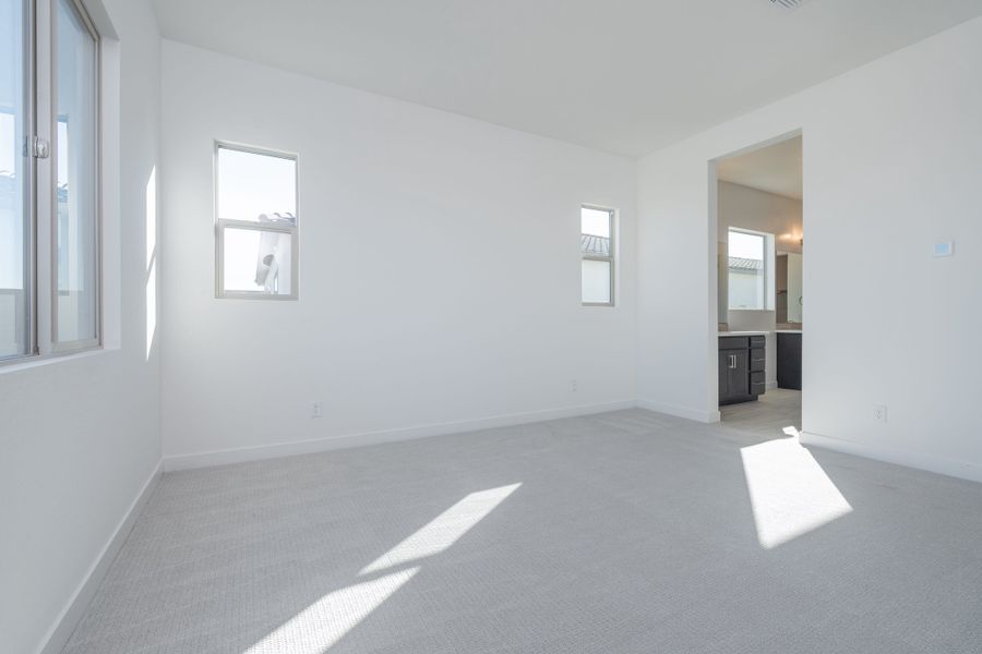 Spacious, unfurnished interior of a new home in Soleo, San Tan Valley (Image 13).
