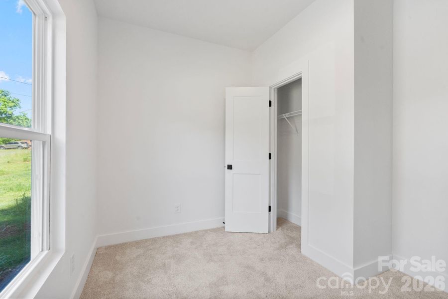 Spacious, unfurnished interior of a new home in , Shelby (Image 22).