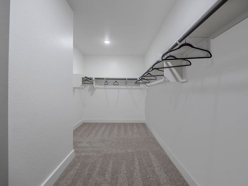Spacious, unfurnished interior of a new home in Waverly Estates, Nevada (Image 19).