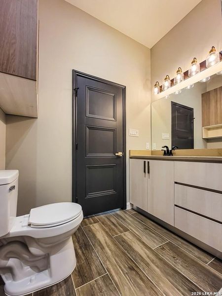 Furnished interior view inside a new home in , Eagle Pass (Image 7).