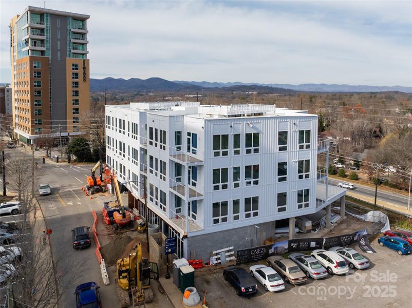 Condo located in Asheville, NC showcasing its design and architecture (Image 3).