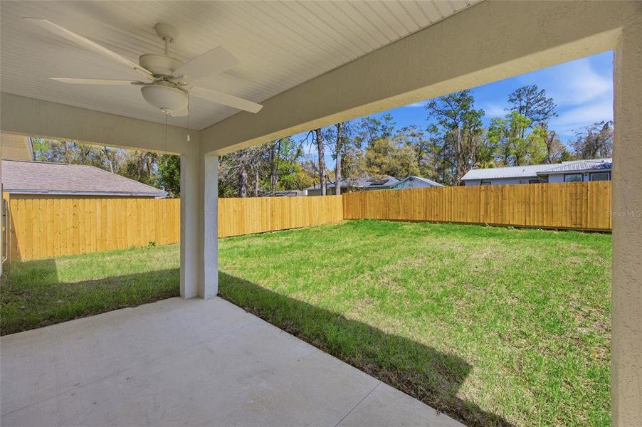 Exterior details and patio area of a home in , Ocala (Image 3).