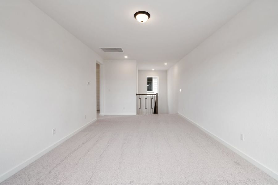 Spacious, unfurnished interior of a new home in Arbor Collection at Lariat, Liberty Hill (Image 26).