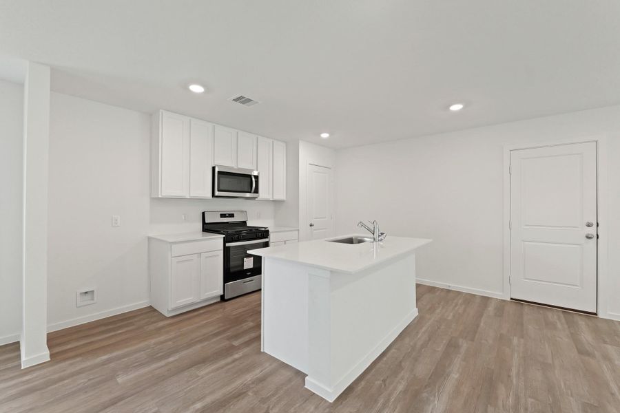 Furnished interior view inside a new home in Mill Creek, Magnolia (Image 5).