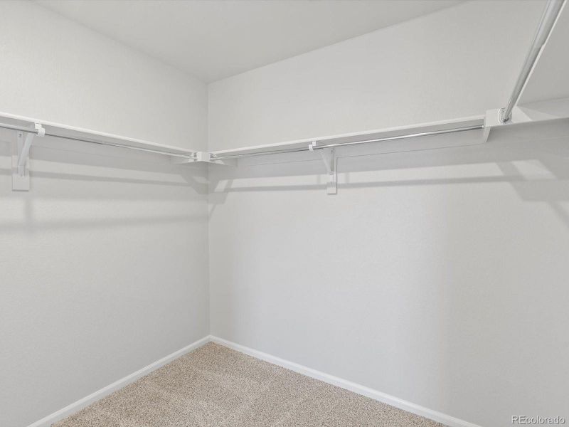 Spacious, unfurnished interior of a new home in Hidden Valley Farm, Severance (Image 18).