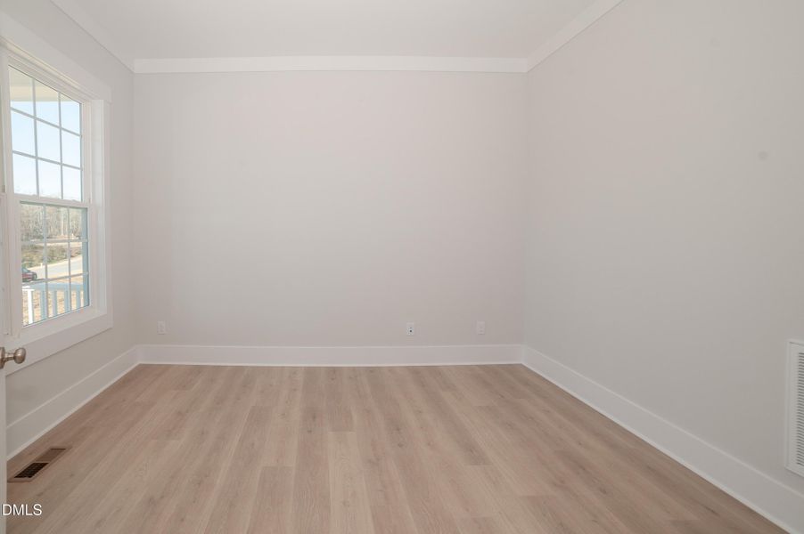 WFDS-0100-00_Buchanan E_Study