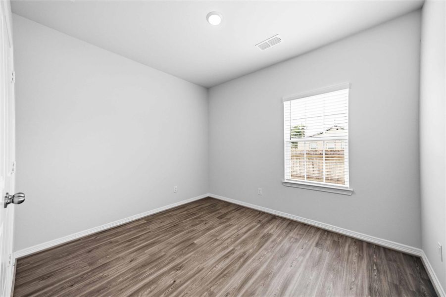 Spacious, unfurnished interior of a new home in , Houston (Image 23).