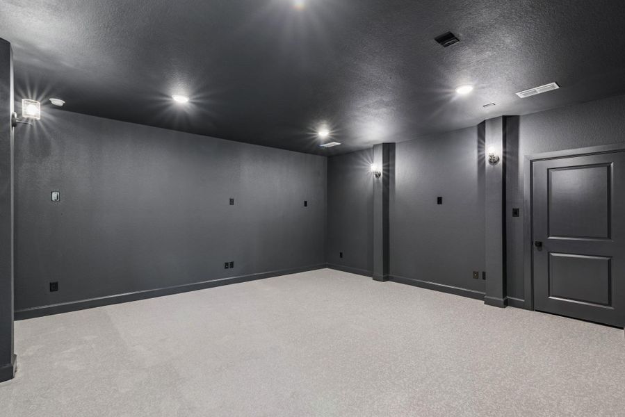 Spacious, unfurnished interior of a new home in The Meadows at Imperial Oaks, Conroe (Image 15).