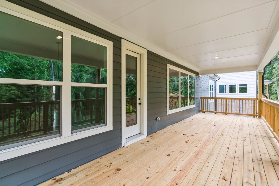 Representative exterior details of a home built from the The Ransdall by David Weekley Homes in Havencroft, Woodstock (Image 3).