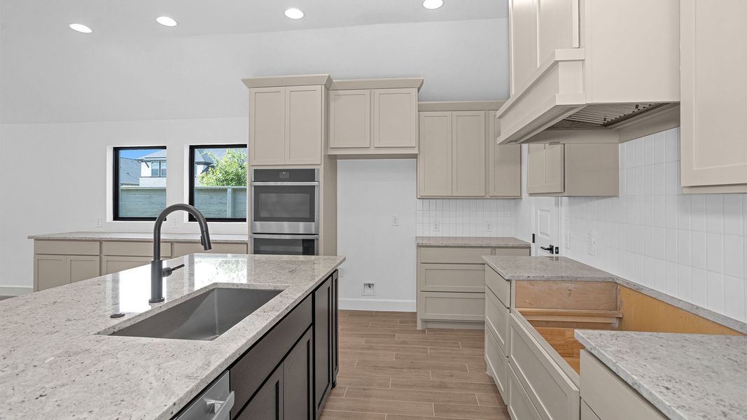 Furnished interior view inside a new home in Legacy, League City (Image 9).