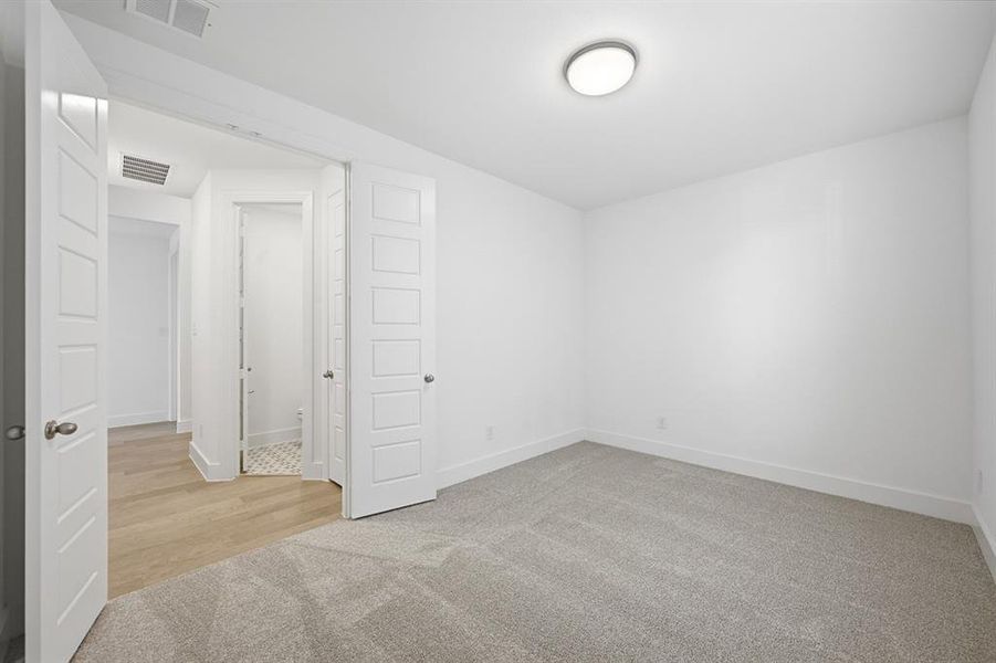 Spacious, unfurnished interior of a new home in Sandbrock Ranch, Aubrey (Image 18).