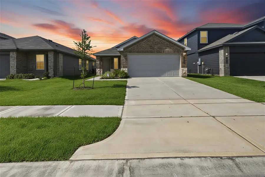 Front exterior of a new home in , Houston, TX, highlighting curb appeal (Image 1). Front exterior of a new home in , Houston, TX, highlighting curb appeal (Image 1).