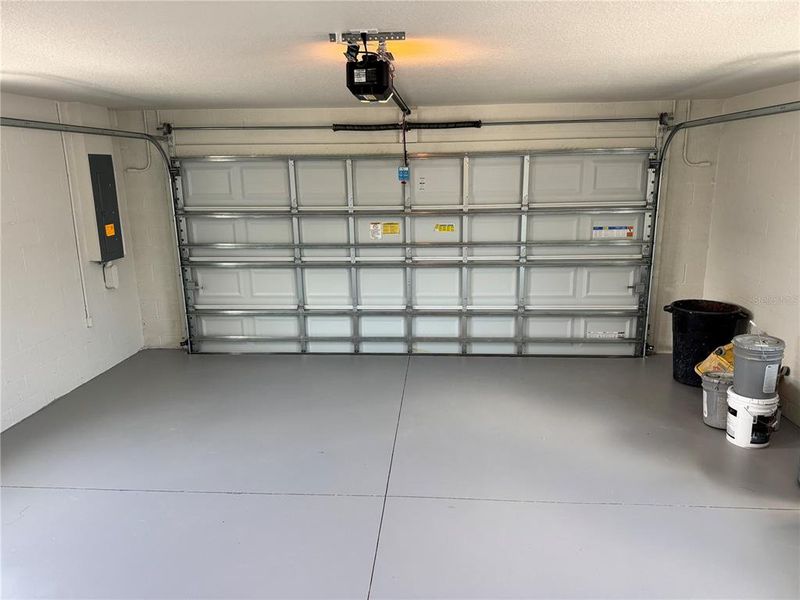 Spacious, unfurnished interior of a new home in , Zephyrhills (Image 48). Spacious, unfurnished interior of a new home in , Zephyrhills (Image 48).