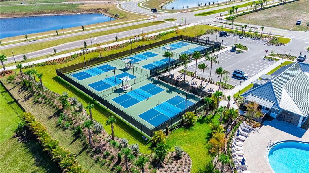 Community amenities in , Apollo Beach (Image 53).